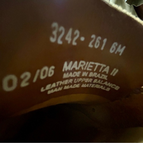 G.H. Bass & Co. Weejuns “Marietta II” Leather Tassel Loafers - Size 6M - Picture 2 of 10